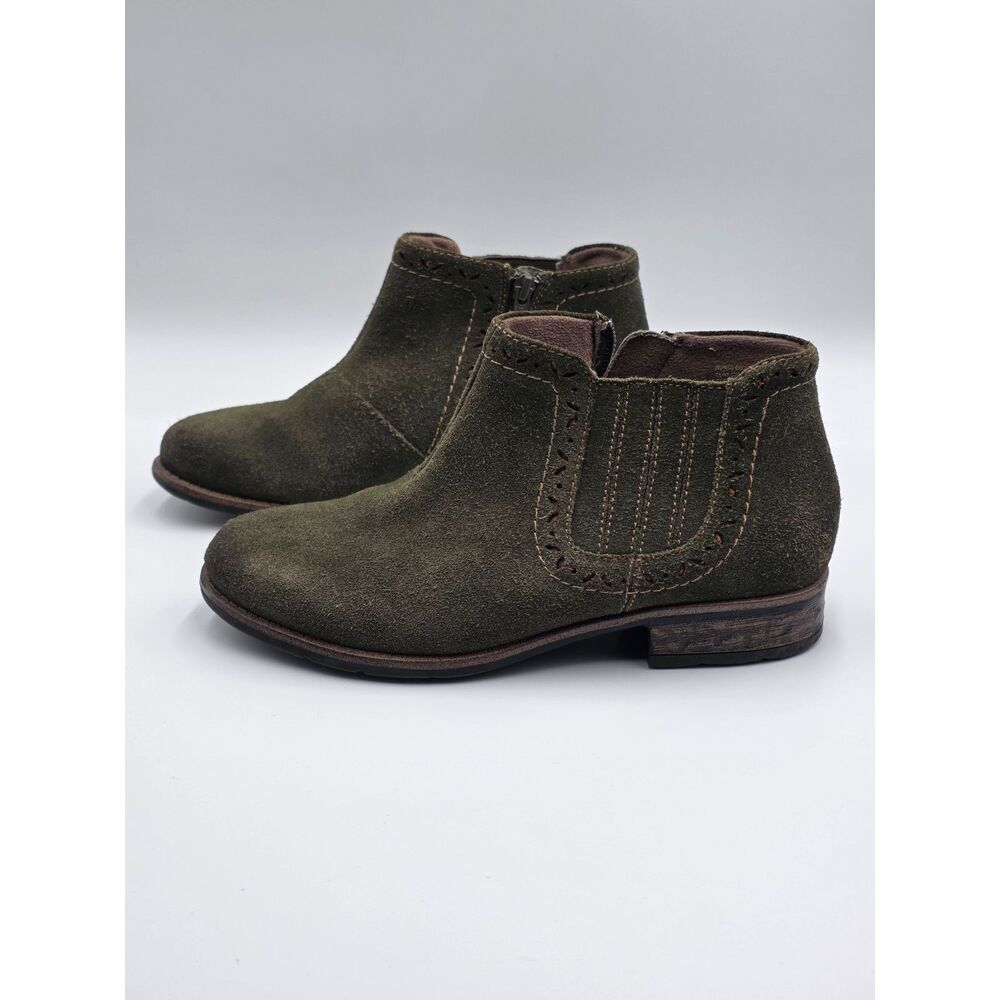 Earth Avani Buxton Dark Olive Green Boots Size 7.5 Suede Bohemian Hippie